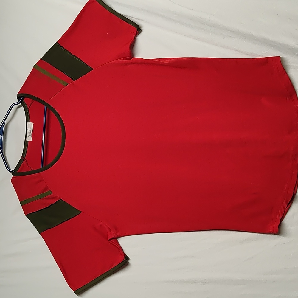 Reverb Tee Shirt Size XL